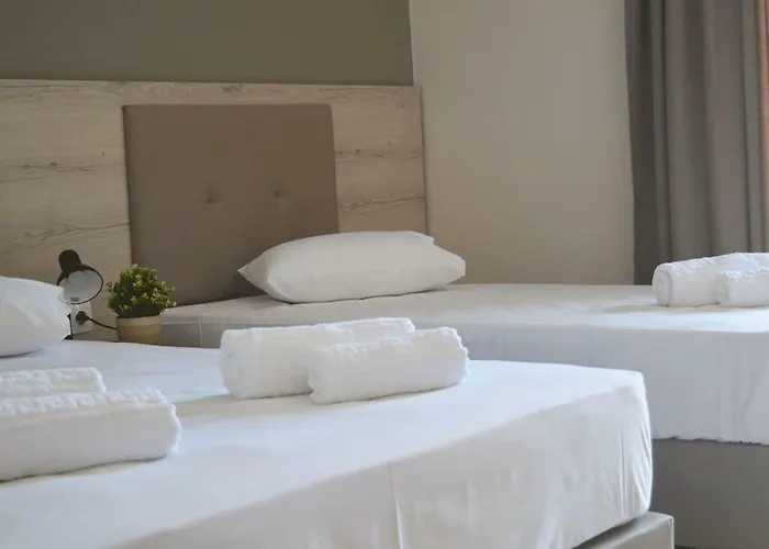 Enjoy & Appartement Néoi Póroi